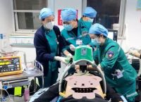 【大河早新闻】郑州有急救站一天派车69趟—郑州哪里能买阿兹夫定？—河南一地“认出一个字，奖10万”