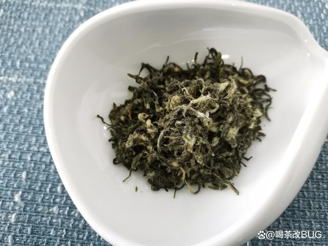 干茶的白毫还是较为的明显.jpeg